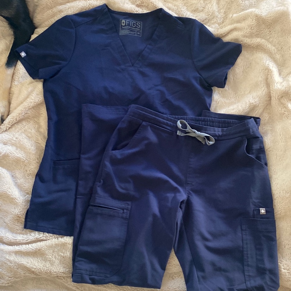 Figs Navy XS Set- Yola Skinny Regular XS + Casma 3 pocket top XS